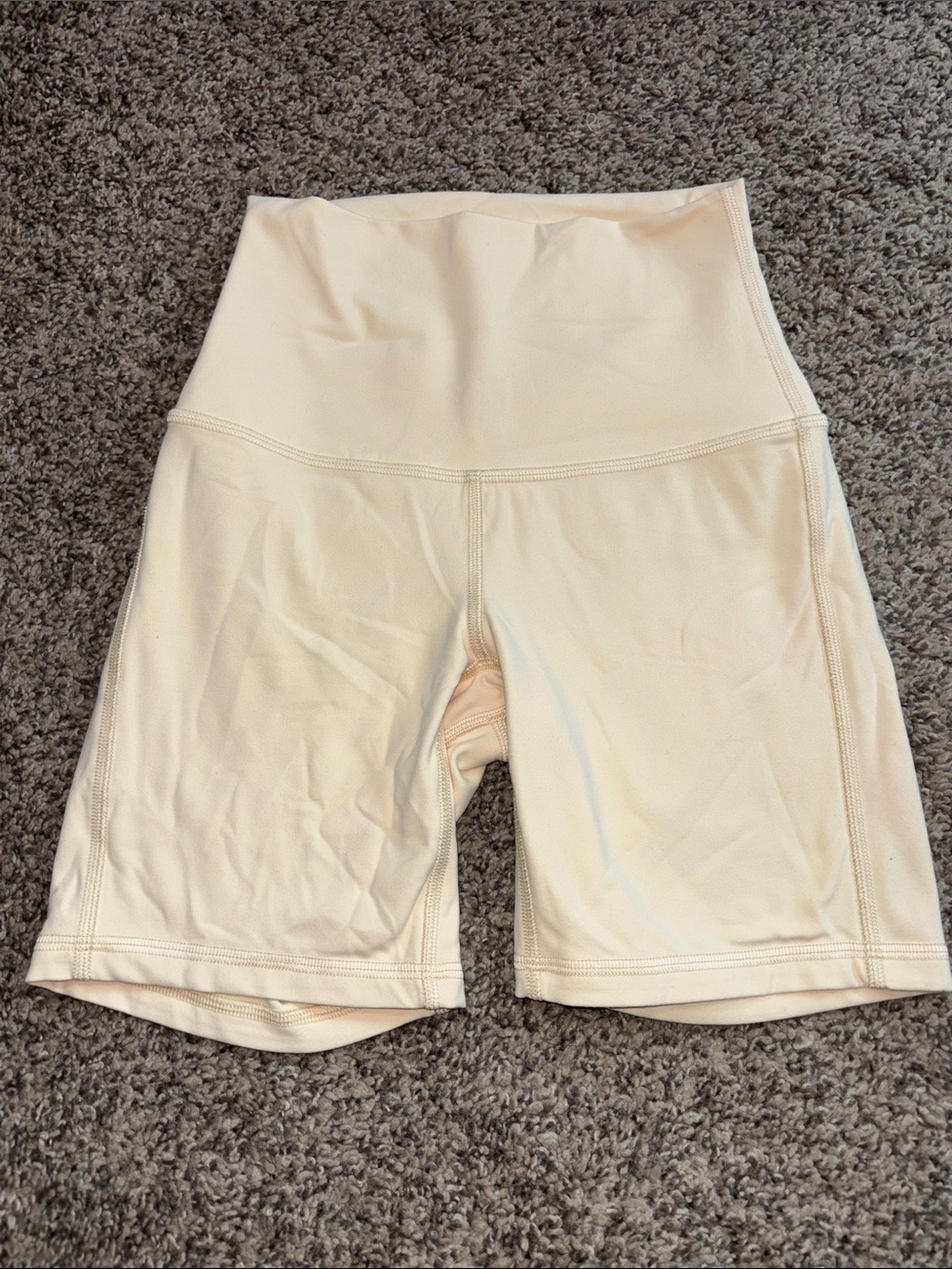Lululemon Align High-Rise Short 6" Butter Cream size 0